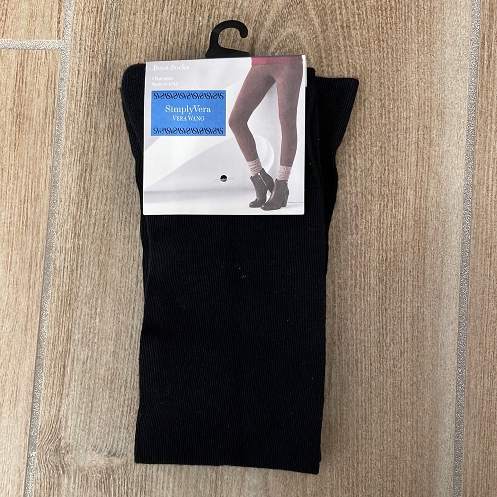 SimplyVera Vera Wang Black Boot Socks